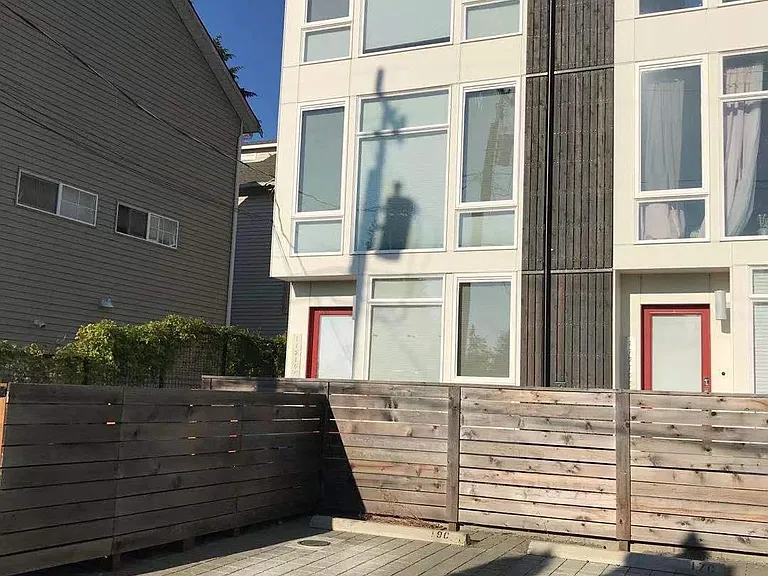 11219 Greenwood Ave N #C — Photo 4