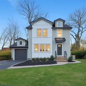 7 Concord Dr, Livingston, NJ, 07039