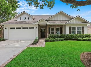 1722 Chippendale Rd, Houston, TX 77018