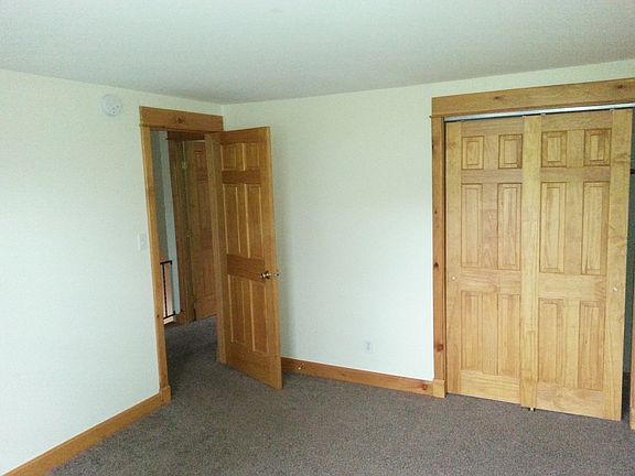 4th image of 372 Joe McCarthy Dr