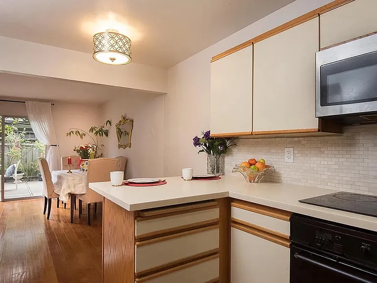 2047 Montecito Ave #13 — Photo 19