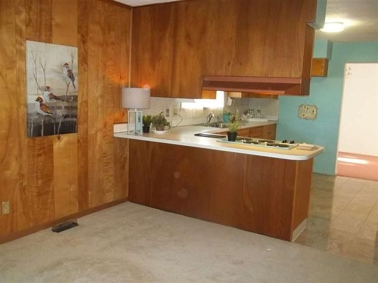 1st image of 2634 Marchmont Dr