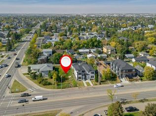 10712 149th St NW, Edmonton, AB T5P 1M2