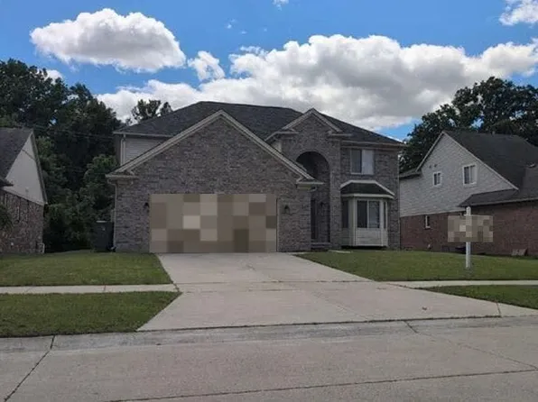 22262 Brywood Ct, Clinton Township, MI 48036