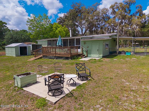 5th image of 215 SARATOGA Drive