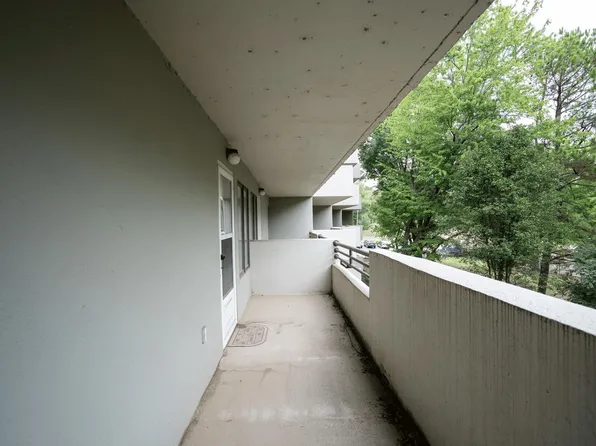 3589 Covington Pike APT 221, Memphis, TN 38128