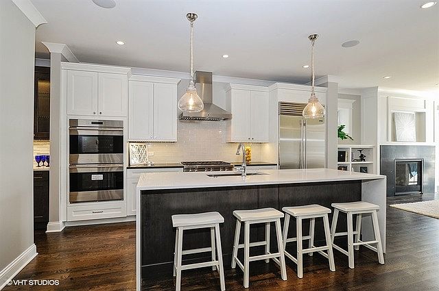 1st image of 4544 N Claremont Ave