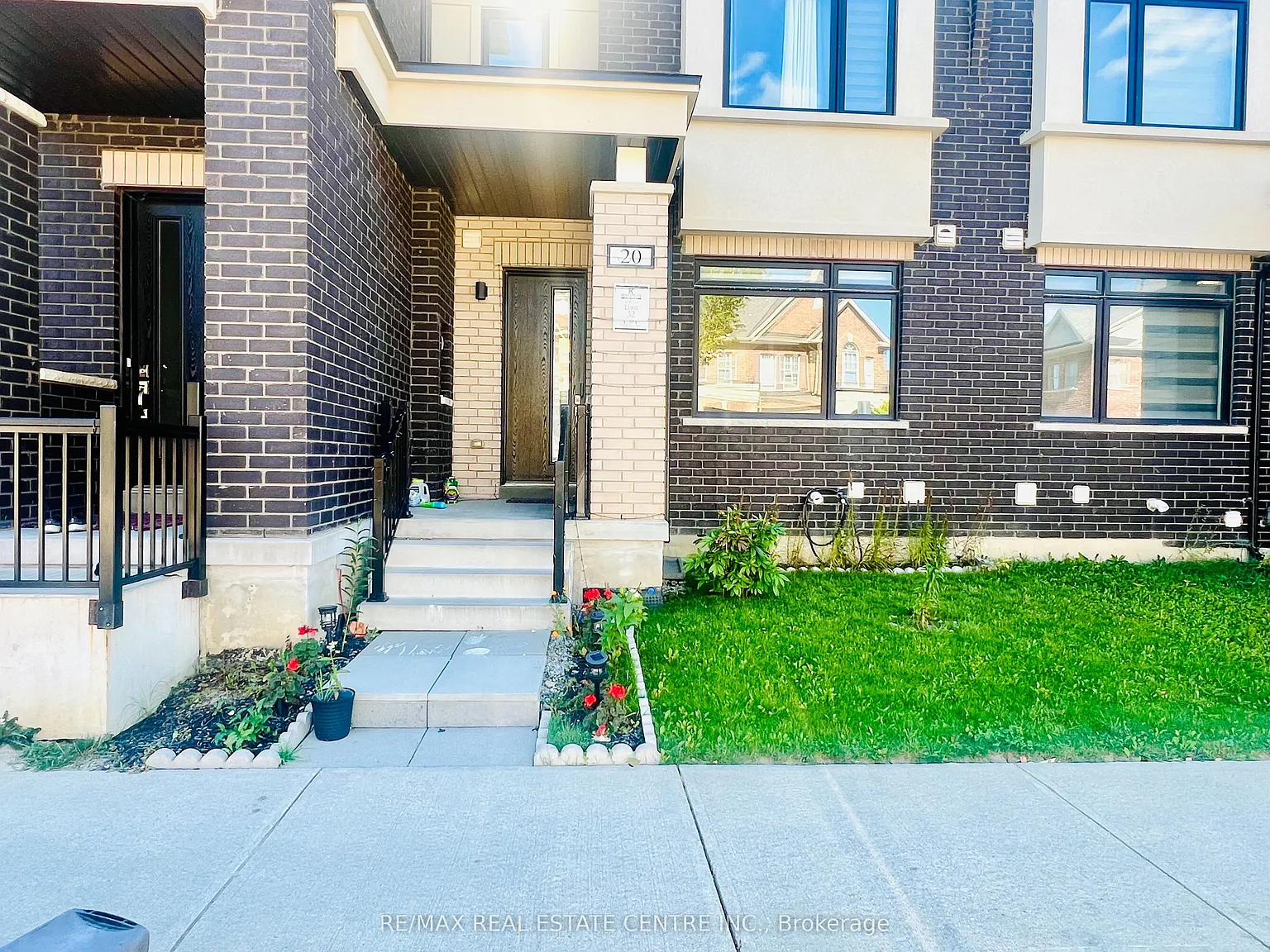 3 bed, $2,950 — Photo 3