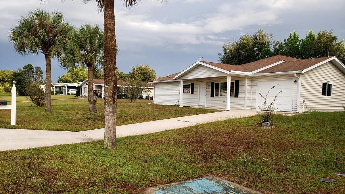Building Photo - 6428 SW 106th Pl
