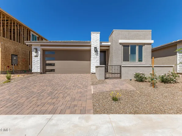 15862 W VOGEL Avenue, Goodyear, AZ 85338