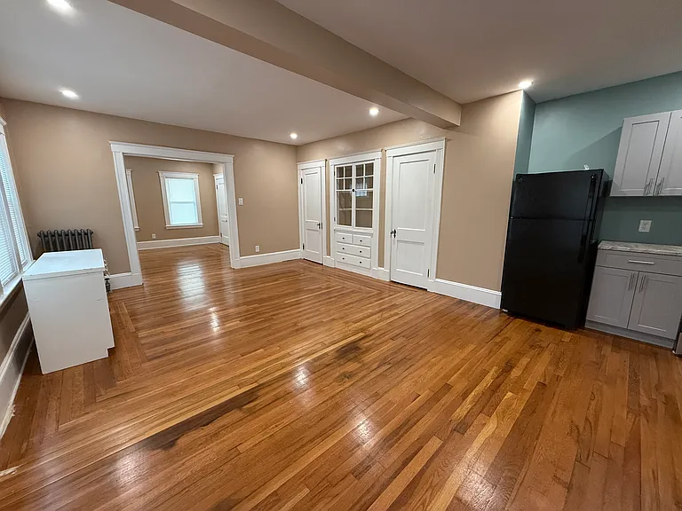 4029 Washington St #1-R — Photo 6