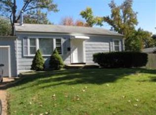 8520 Ava Dr, Saint Louis, MO 63123