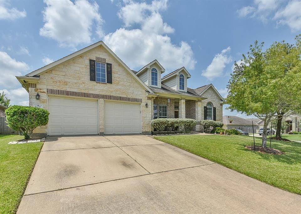1st image of 15311 Sycamore Leaf Ln