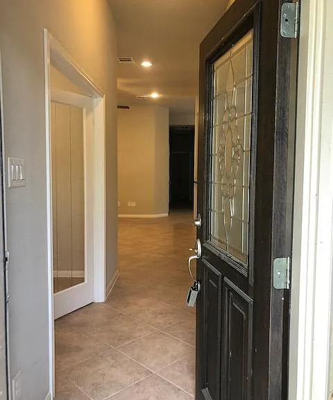 11227 Burning Tree Dr — Photo 2