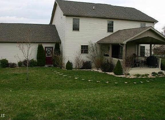 4th image of 157 N Blackberry Ln