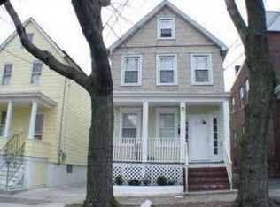 712 Cortlandt St, Perth Amboy, NJ 08861