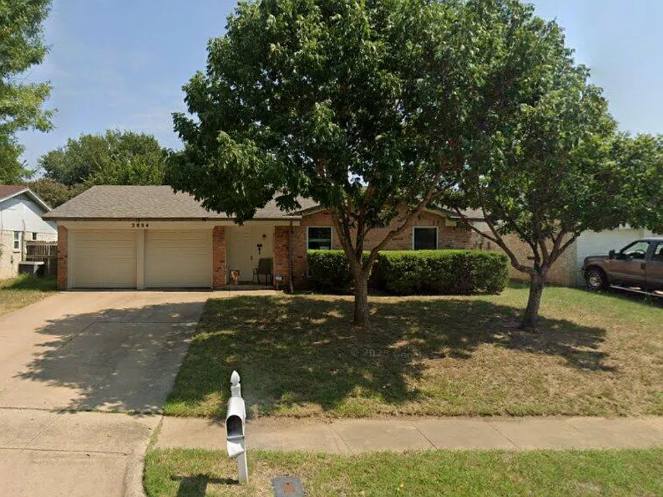 2804 Starlake Ct