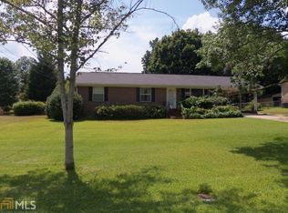 118 Loumae Rd, Griffin, GA 30224