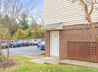 2104 Jefferson Park Ave APT G, Charlottesville, VA 22903