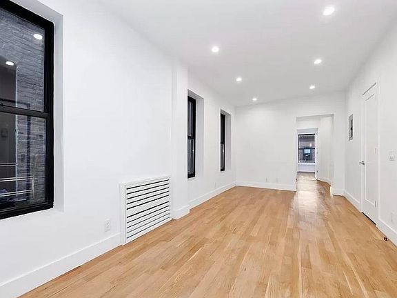 2nd image of 216 W 22nd St APT 3FW