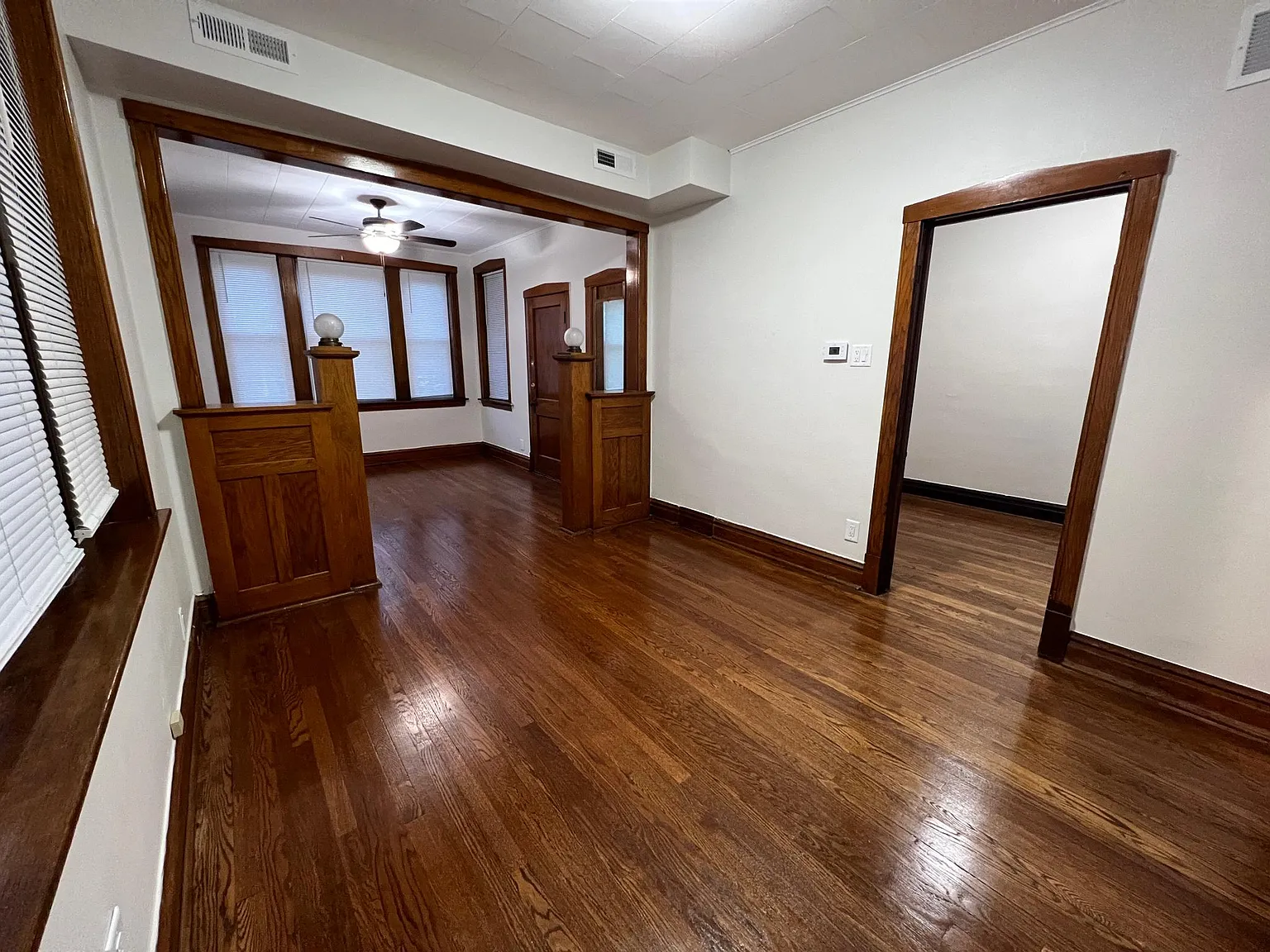 2926 W 40th Pl — Photo 3