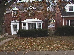 1616 Cleveland St, Evanston, IL 60202