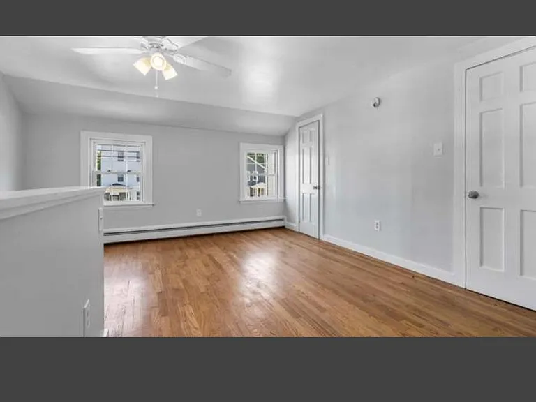 324 Elm St #B — Photo 13