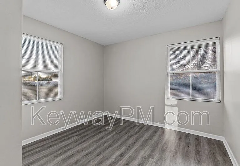 1120 Dodge Ln #10 — Photo 8