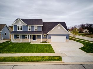 1392 Blackfoot Ave, Grafton, WI 53024