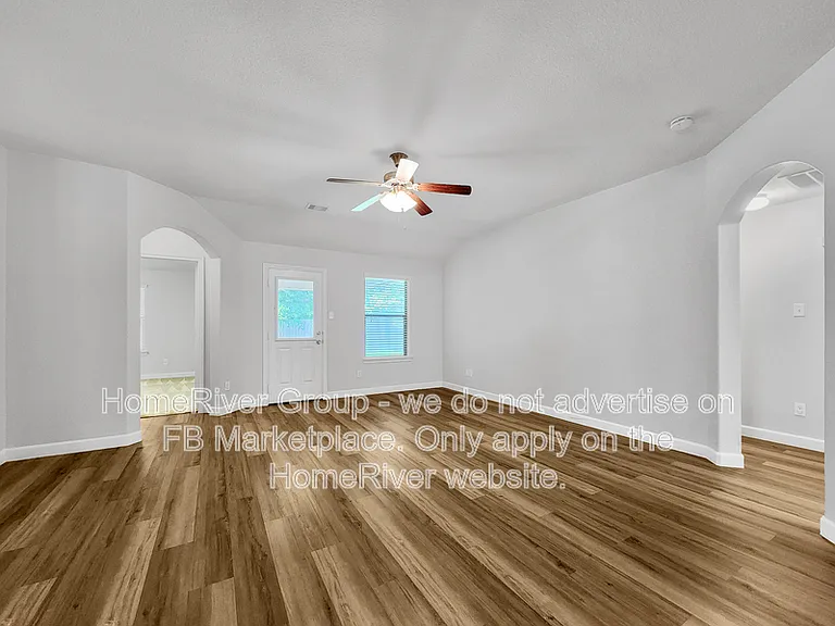 922 Fife Dr — Photo 6