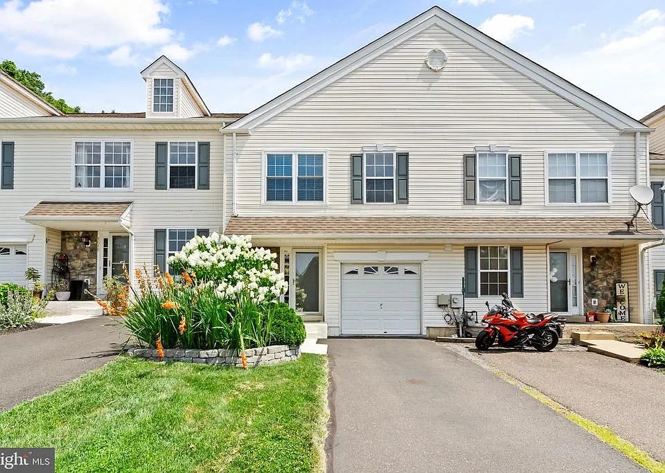 4650 Louise Saint Claire Dr