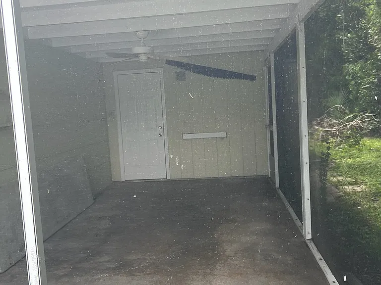 1421 3rd Ct — Photo 4