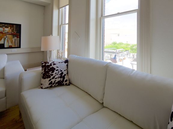 5th image of 463 N High St APT 3A