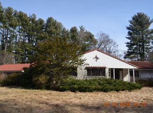 1 Fernandes Cir, Norton, MA 02766