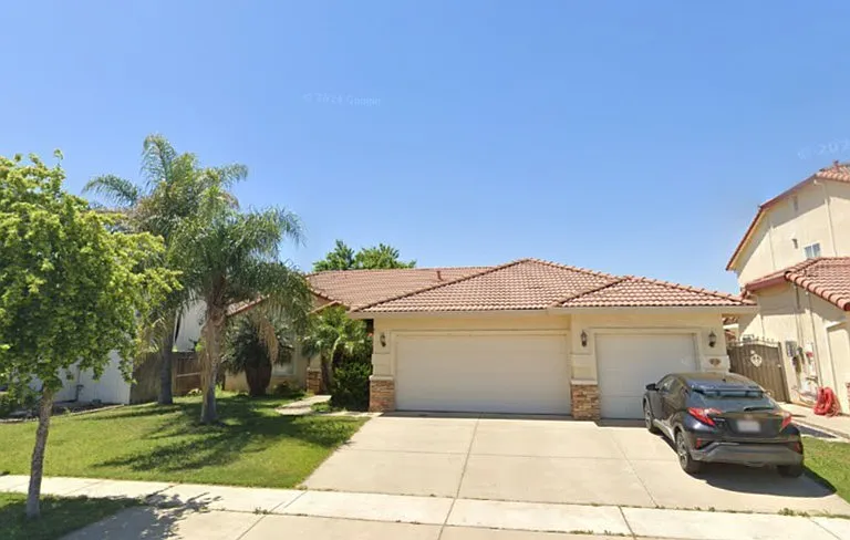 826 Bowen Ct — Photo 1