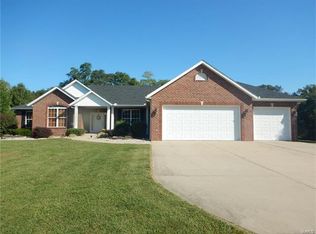 8437 Timber Ridge Dr, Edwardsville, IL 62025