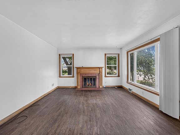 3rd image of 1123 Melvin AVENUE
