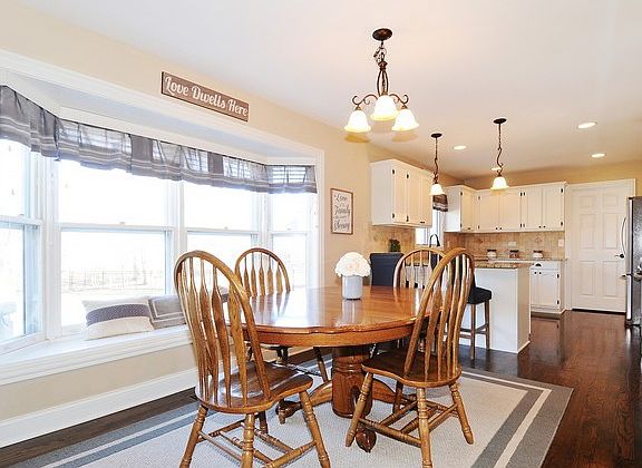 5th image of 1632 Brentford Dr
