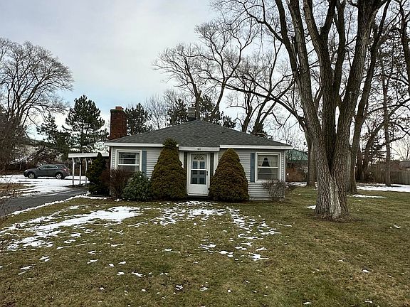 3rd image of 6700 Hanna Lake Ave SE