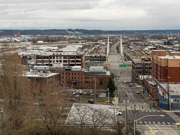 Welcome to AV Lofts! Beautiful views plus in-unit laundry! Up to 8 weeks free! — Photo 57