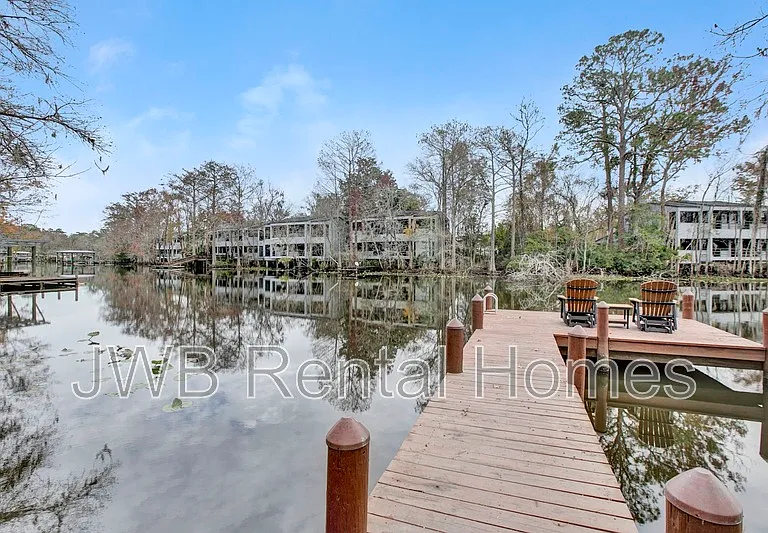 8859 Amalfi Ct — Photo 39