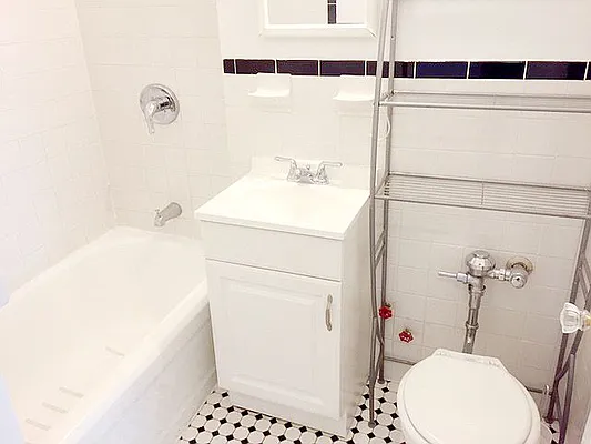 Rented by AJ Clarke | media 40