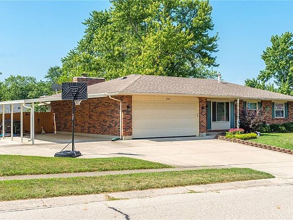 2nd image of 898 Cherry Blossom Dr