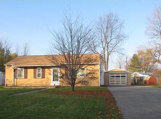 11 Fairchild Rd, Gates, NY 14606