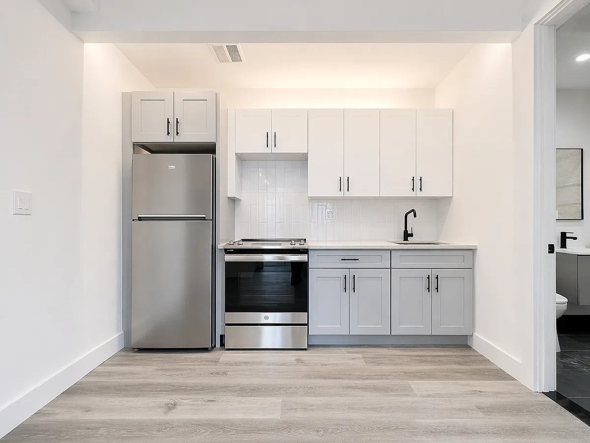 Building Photo - 3208 Glenwood Rd #5F