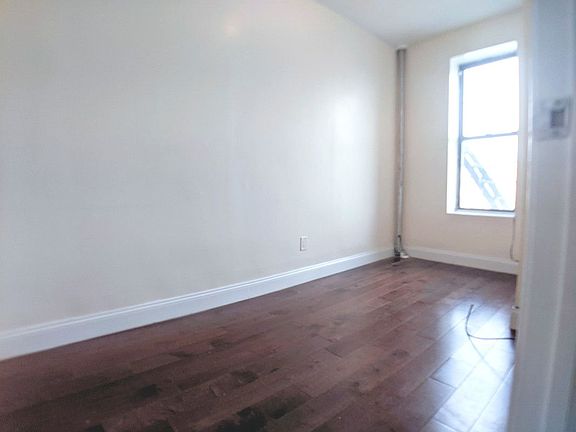 5th image of 524 E 119th St APT 20