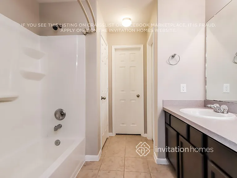 18702 Walden Glen Cir — Photo 9