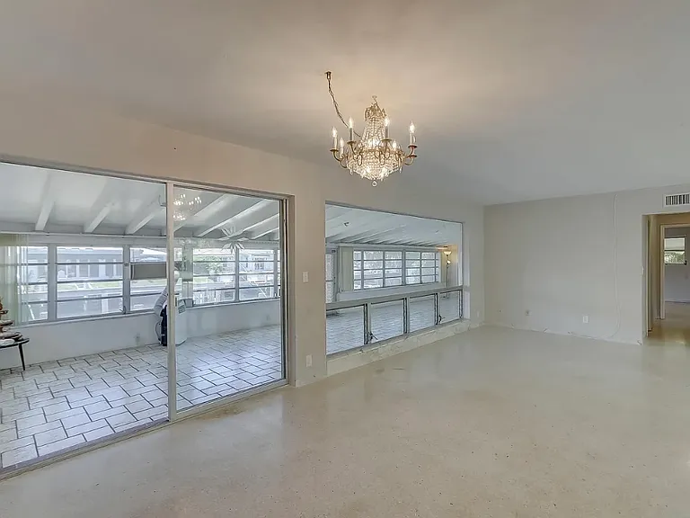 2041 Coral Reef Dr — Photo 26