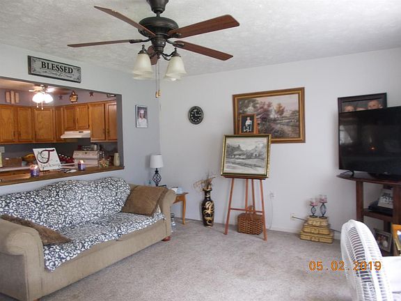 5th image of 301 Greenhill Way