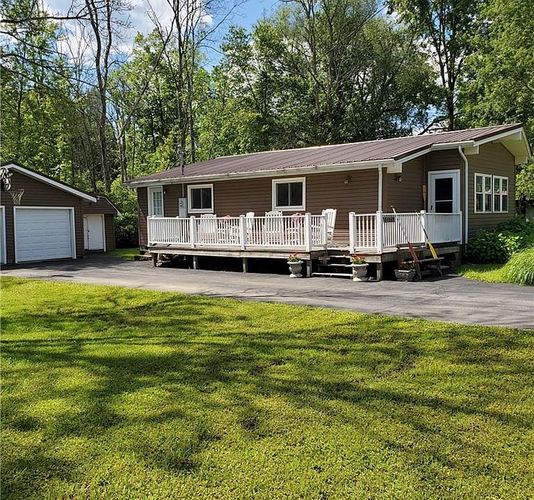 1st image of 24569 Westview Dr